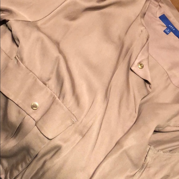 APT 9 - Tan Jacket - Picture 3 of 3